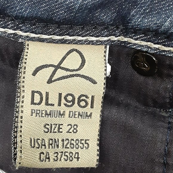 DL 1961 Women's Cindy Slim Bootcut dark wash 4 way 360 stretch Comfort jeans - Picture 7 of 10